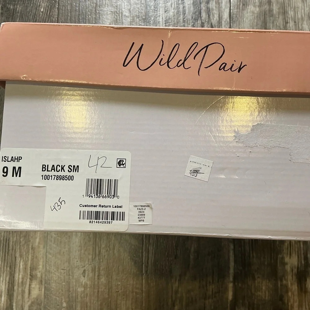 Wild Pair Black Boots Size 9 - Picture 10 of 12